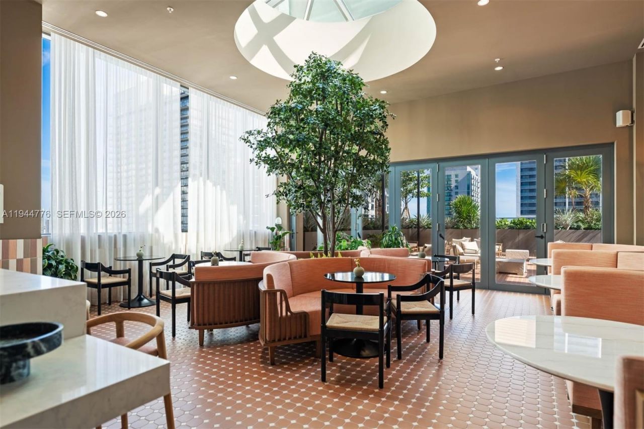 11 NE 6th, Unit 1210, Miami, FL 33132 Photo