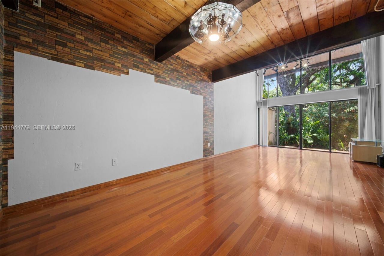 19432 NE 26th Ave, Unit 92D, Miami, FL 33180 Photo