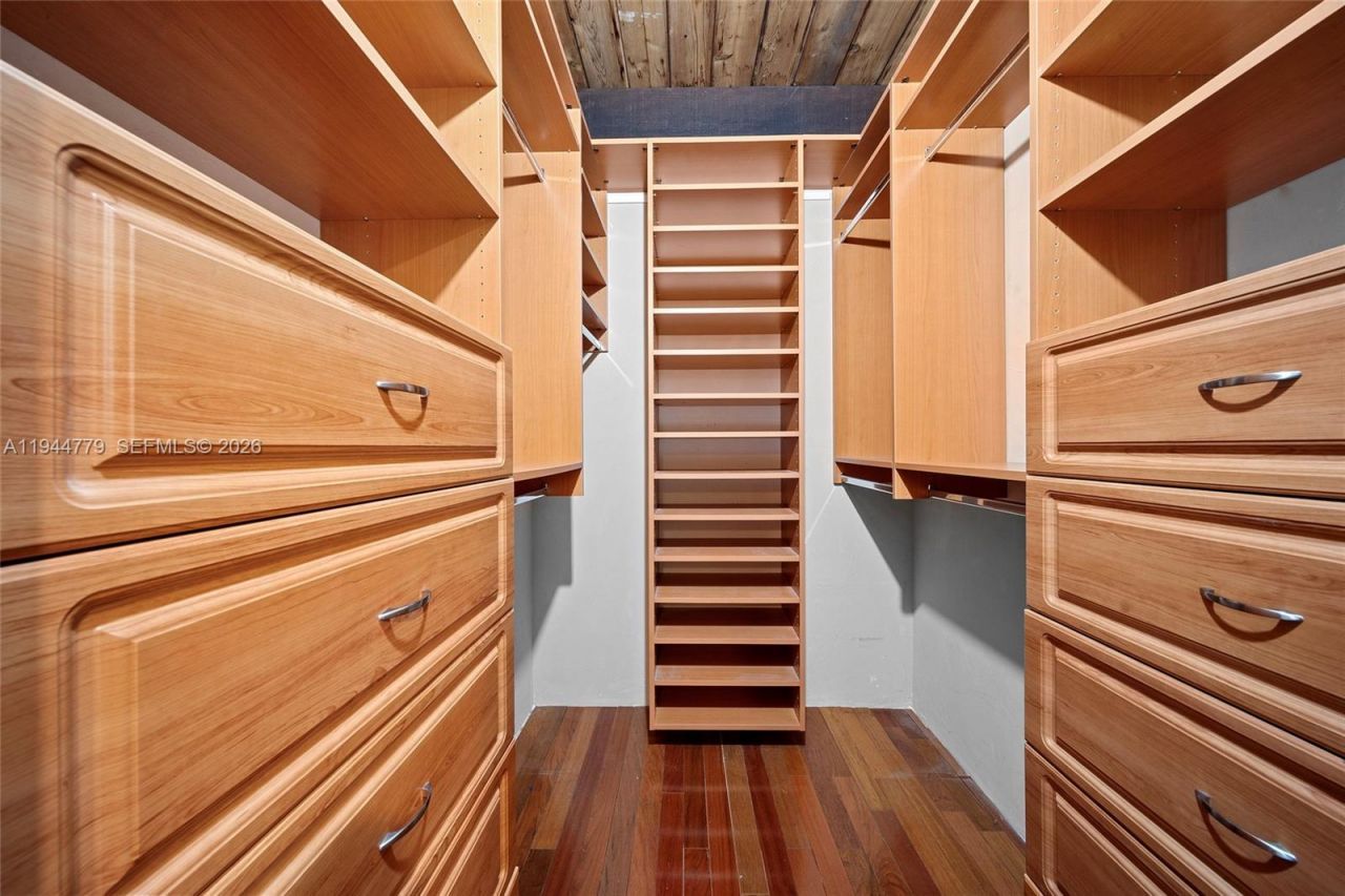 19432 NE 26th Ave, Unit 92D, Miami, FL 33180 Photo