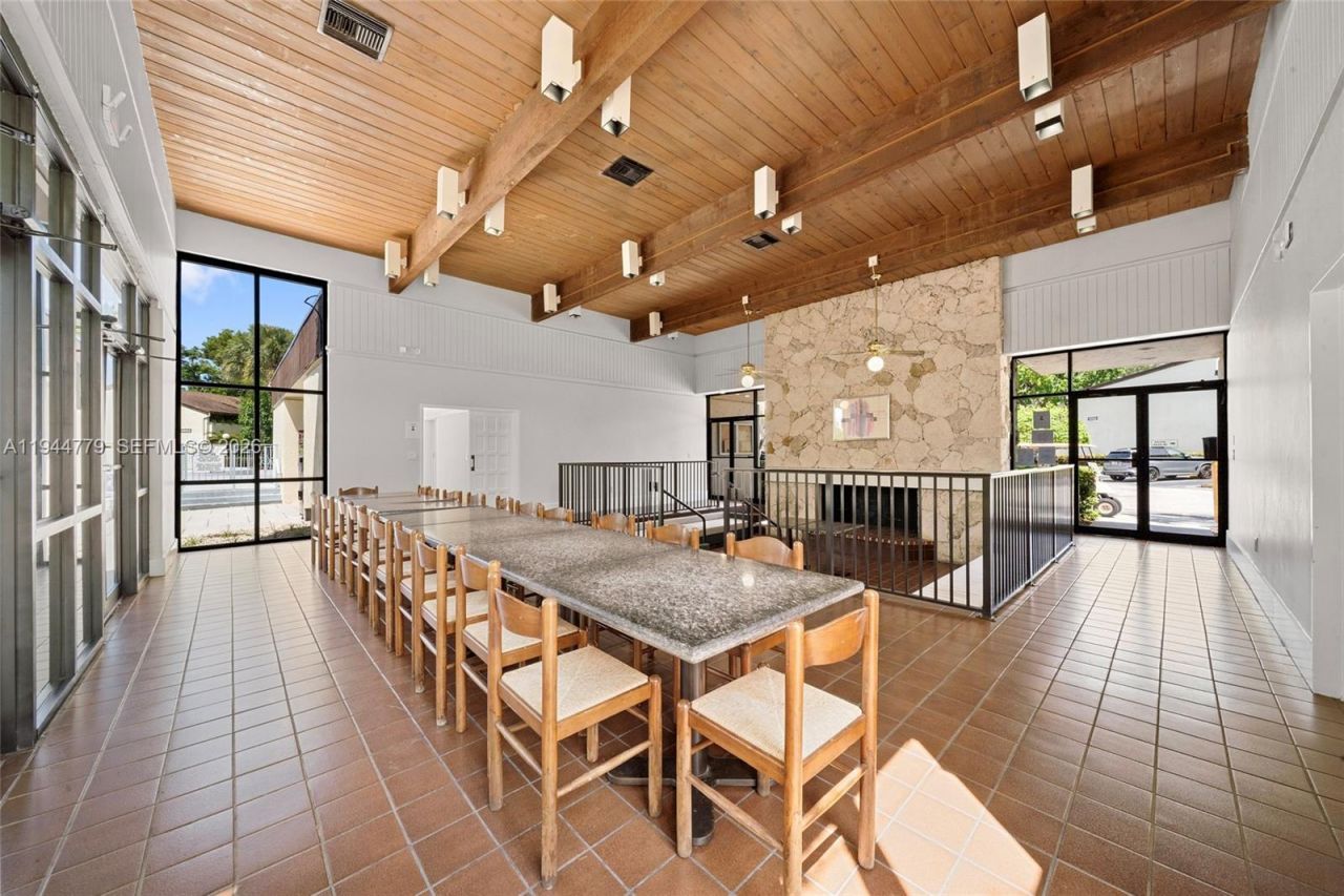 19432 NE 26th Ave, Unit 92D, Miami, FL 33180 Photo