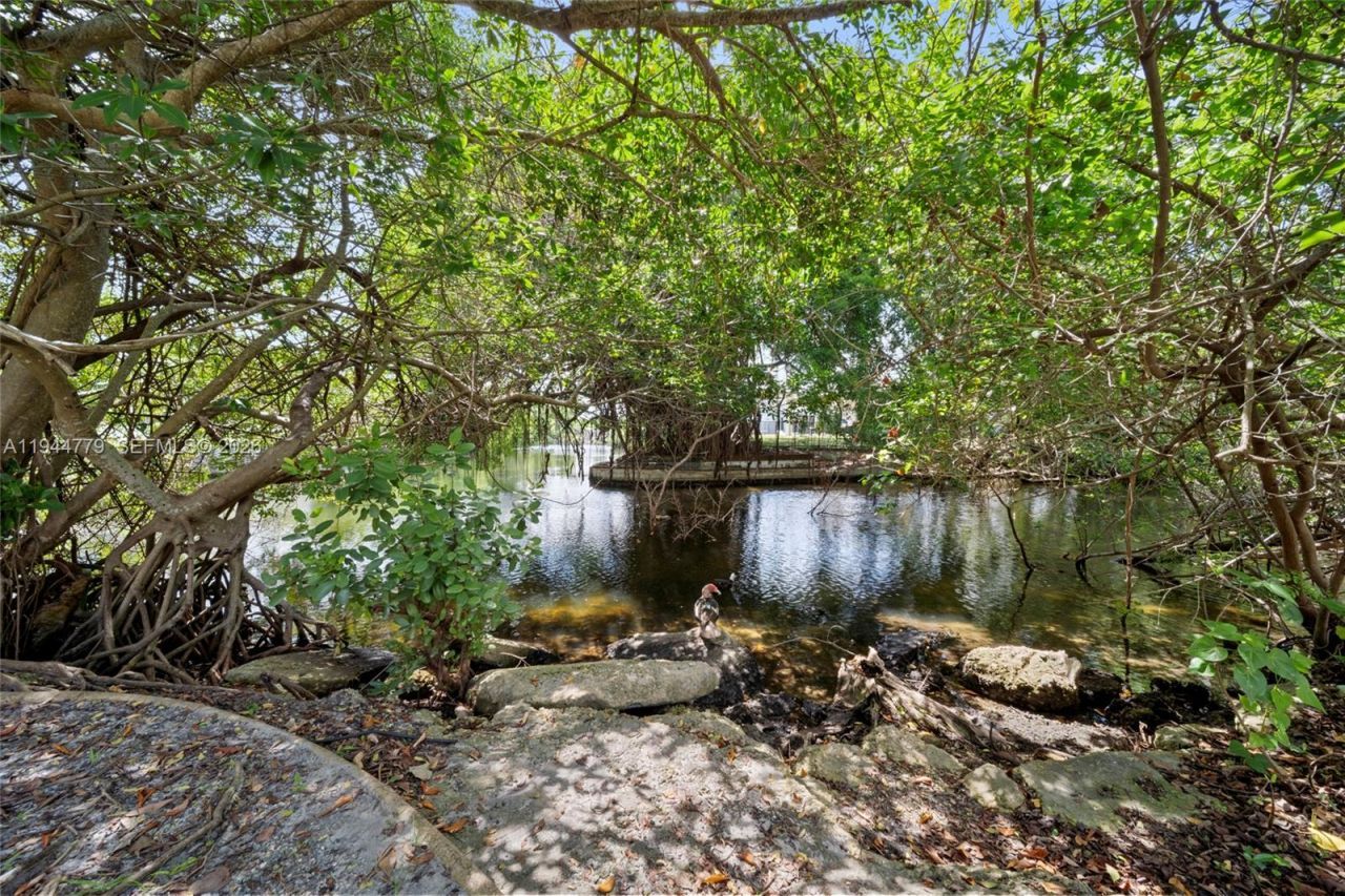 19432 NE 26th Ave, Unit 92D, Miami, FL 33180 Photo