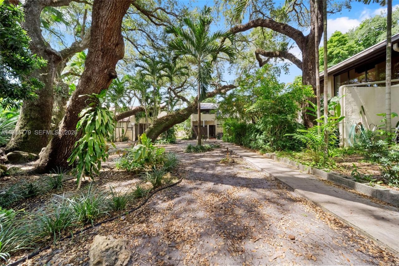 19432 NE 26th Ave, Unit 92D, Miami, FL 33180 Photo