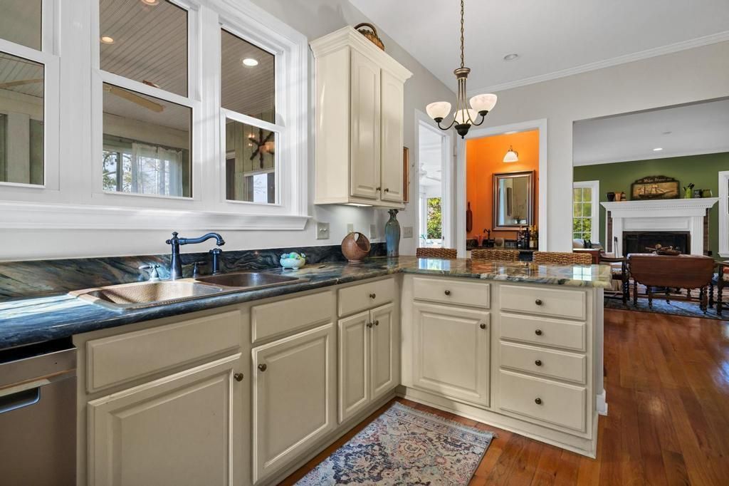 8460 Chisolm Plantation Road Photo 17