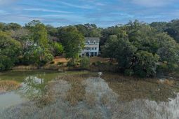 8460 Chisolm Plantation Road photo 4