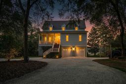 8460 Chisolm Plantation Road photo 4