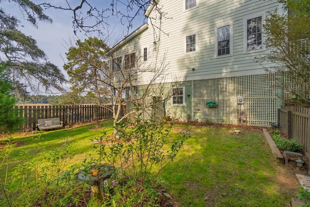 8460 Chisolm Plantation Road Photo 94