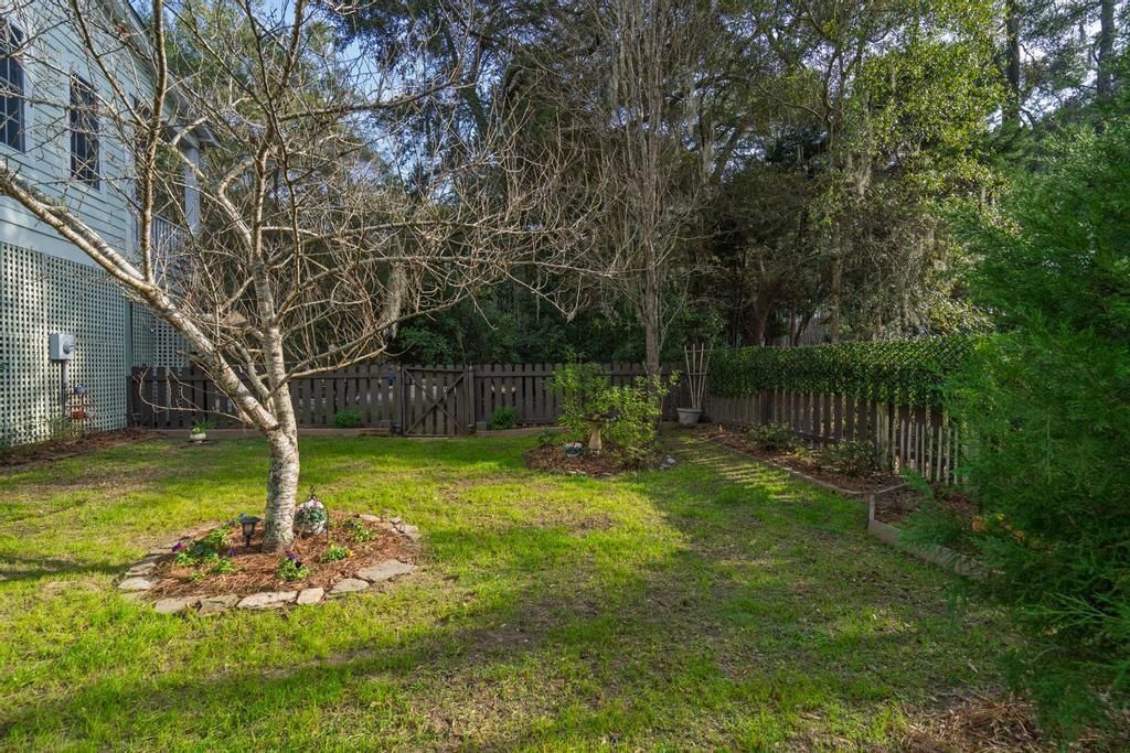 8460 Chisolm Plantation Road Photo 96