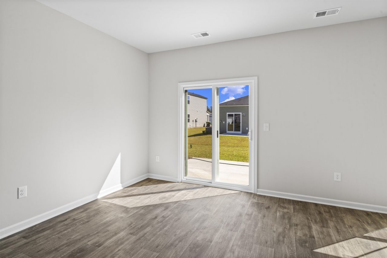 528 Havasu St. Photo 18