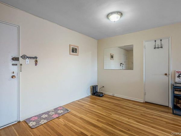 18-50 211 Street, Unit 6B, Bayside, NY 11360