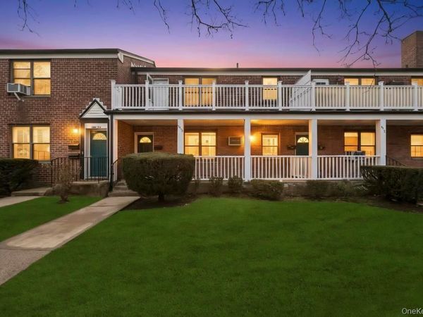 196-72 69th Ave , Unit 1 FL, Fresh Meadows, NY 11365