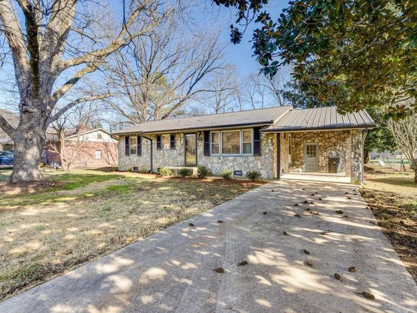 1106 Dennis Avenue, Jasper, TN 37347