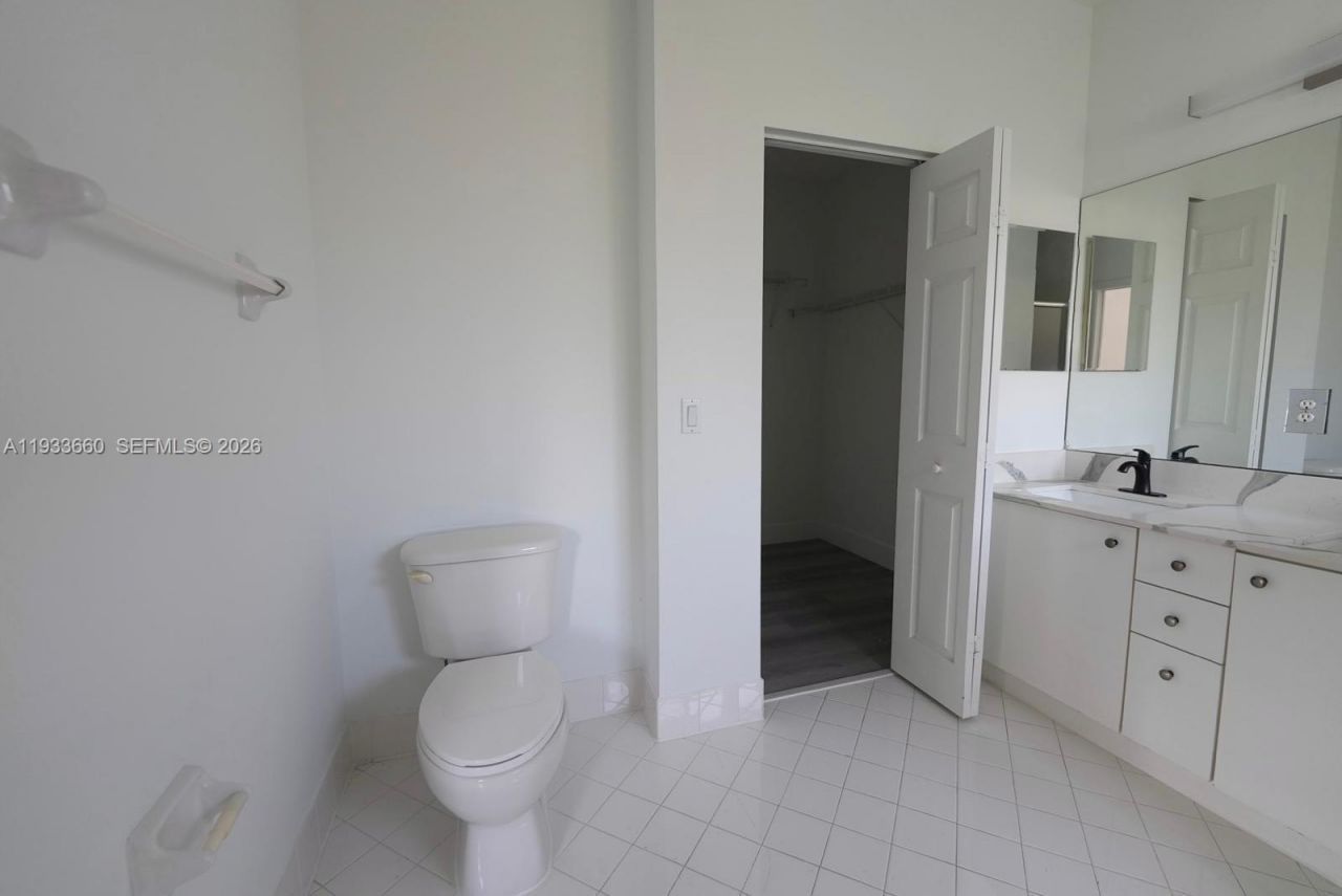 8836 SW 221 Terr, Miami, FL 33190 Photo