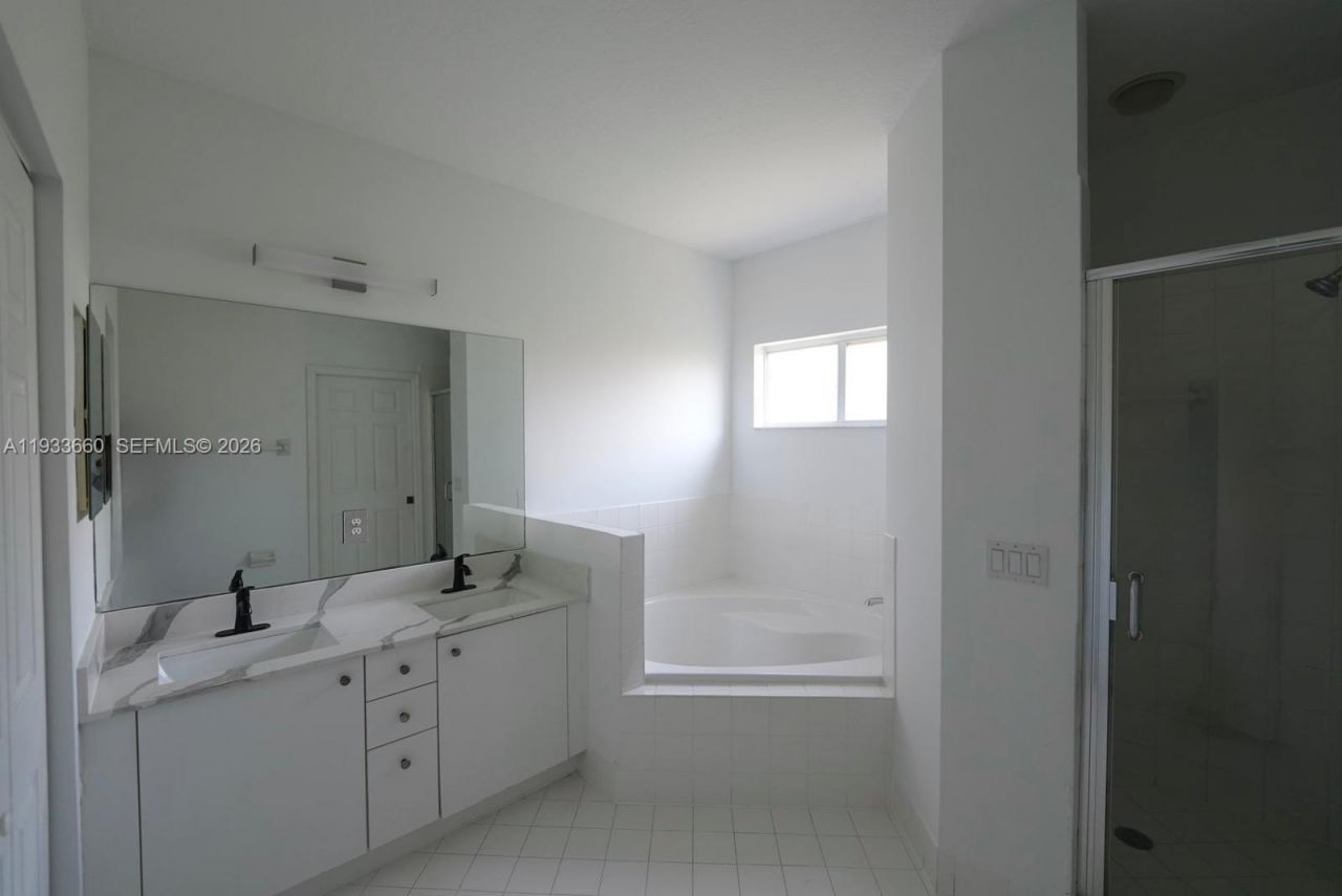 8836 SW 221 Terr, Miami, FL 33190 Photo