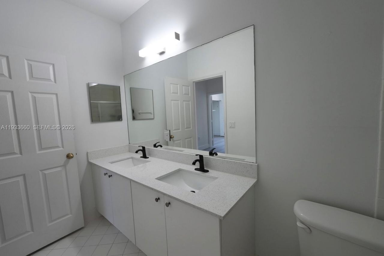 8836 SW 221 Terr, Miami, FL 33190 Photo