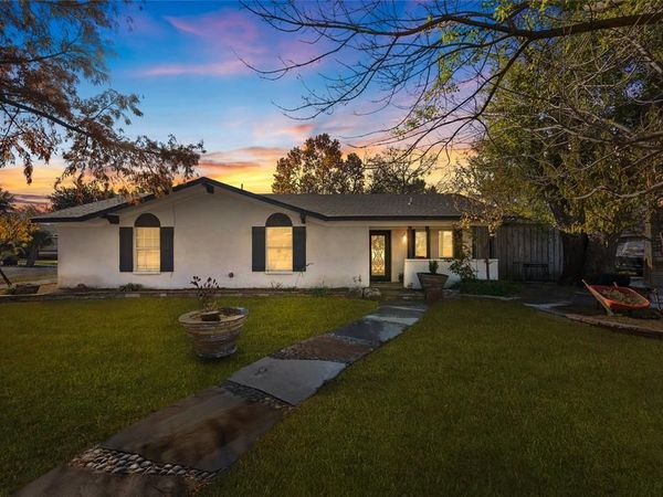 101 Gregory Drive, Heath, TX 75032