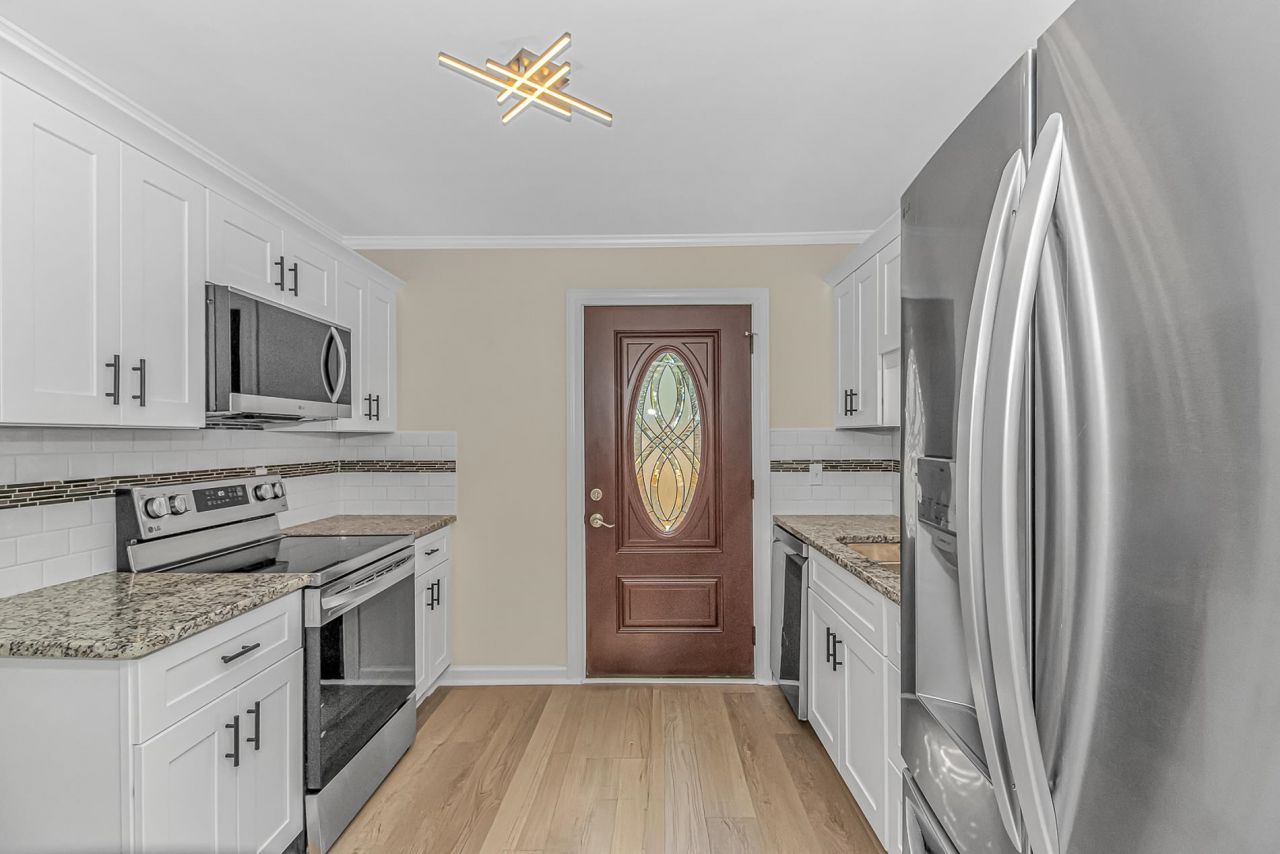 313 N Poplar Dr. Photo 12