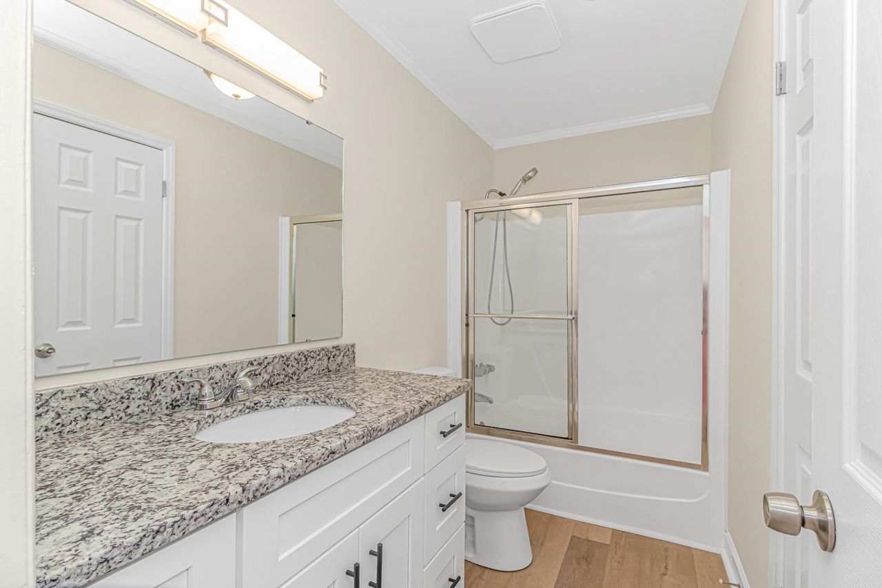 313 N Poplar Dr. Photo 15