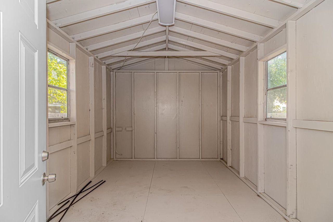 313 N Poplar Dr. Photo 34