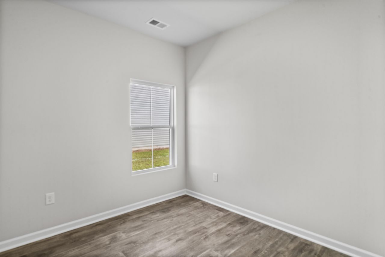 516 Havasu St. Photo 11