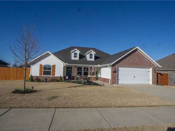 321 N Otoe Street, Farmington, AR 72730