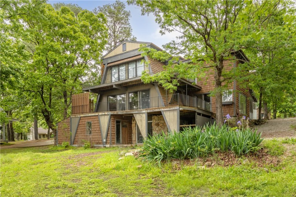 13 Rancho Vista Lane, Holiday Island, AR 72631 Main Photo