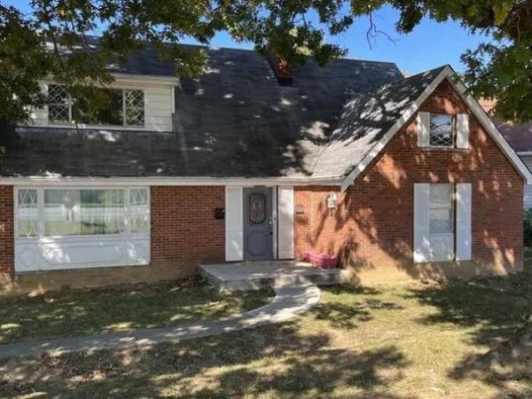 1990 Alexandria Pike, Highland Heights, KY 41076