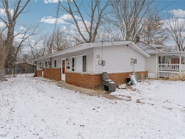 1208-1210 Bellows Street, Akron, OH 44301