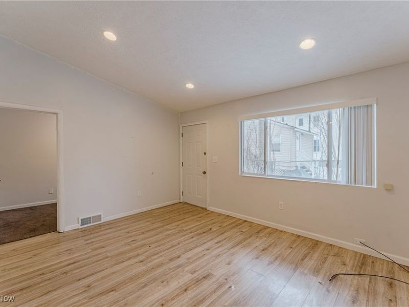 1208-1210 Bellows Street, Akron, OH 44301 Photo 4