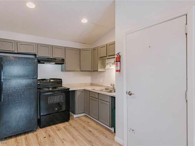 1208-1210 Bellows Street, Akron, OH 44301 Photo 7