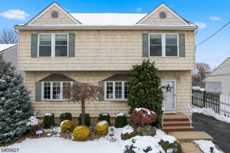 90 Coolidge Ave, Carteret, NJ 07008 Main Photo