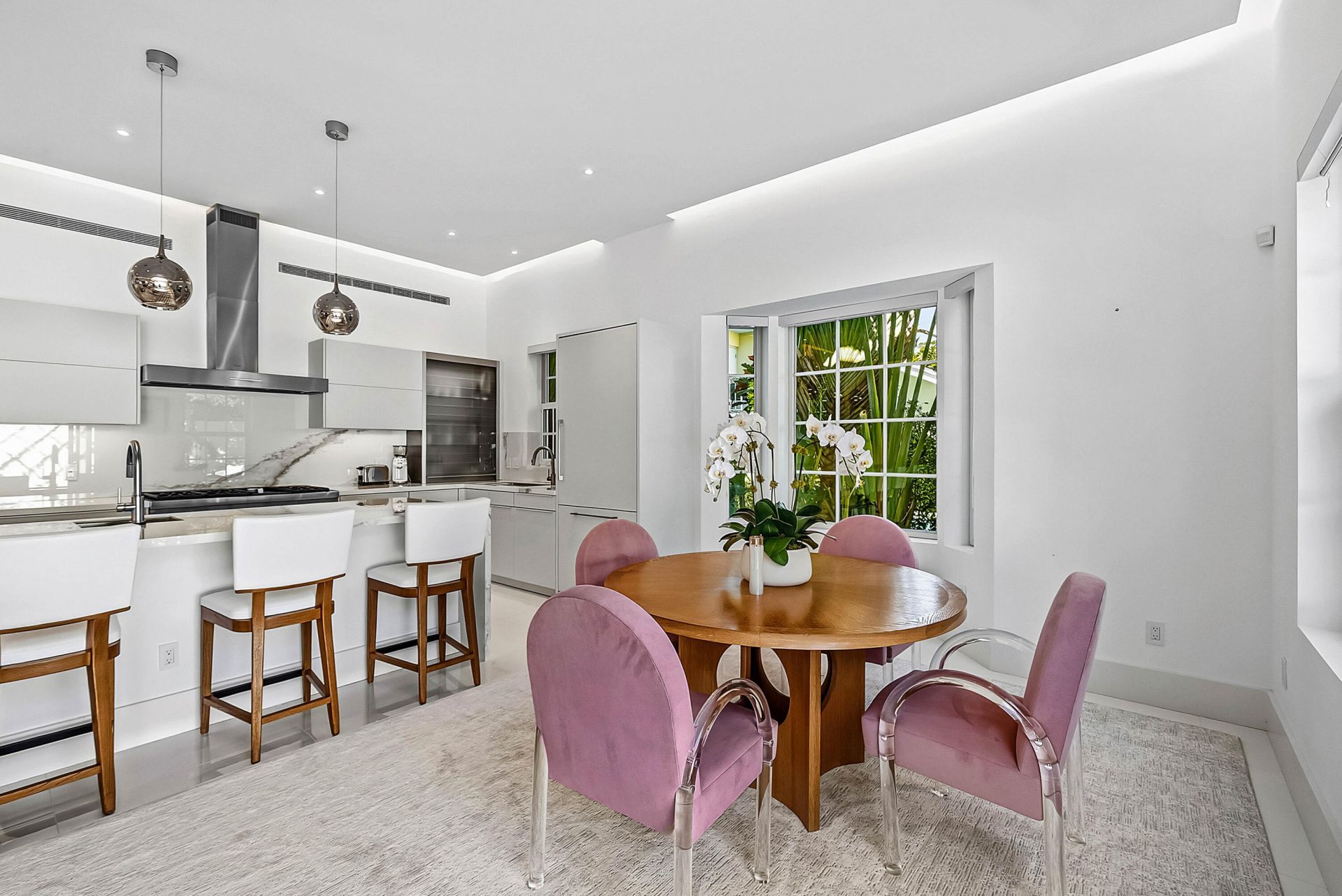 157 Peruvian Avenue, Palm Beach, FL 33480 Photo