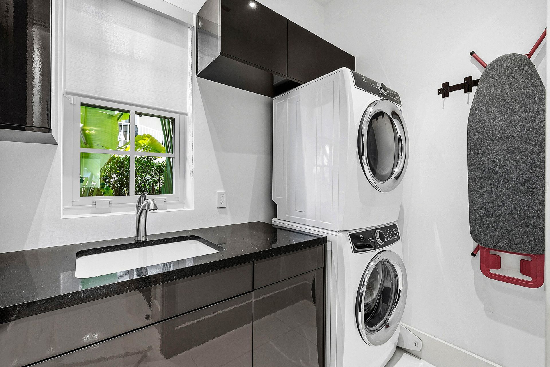 157 Peruvian Avenue, Palm Beach, FL 33480 Photo