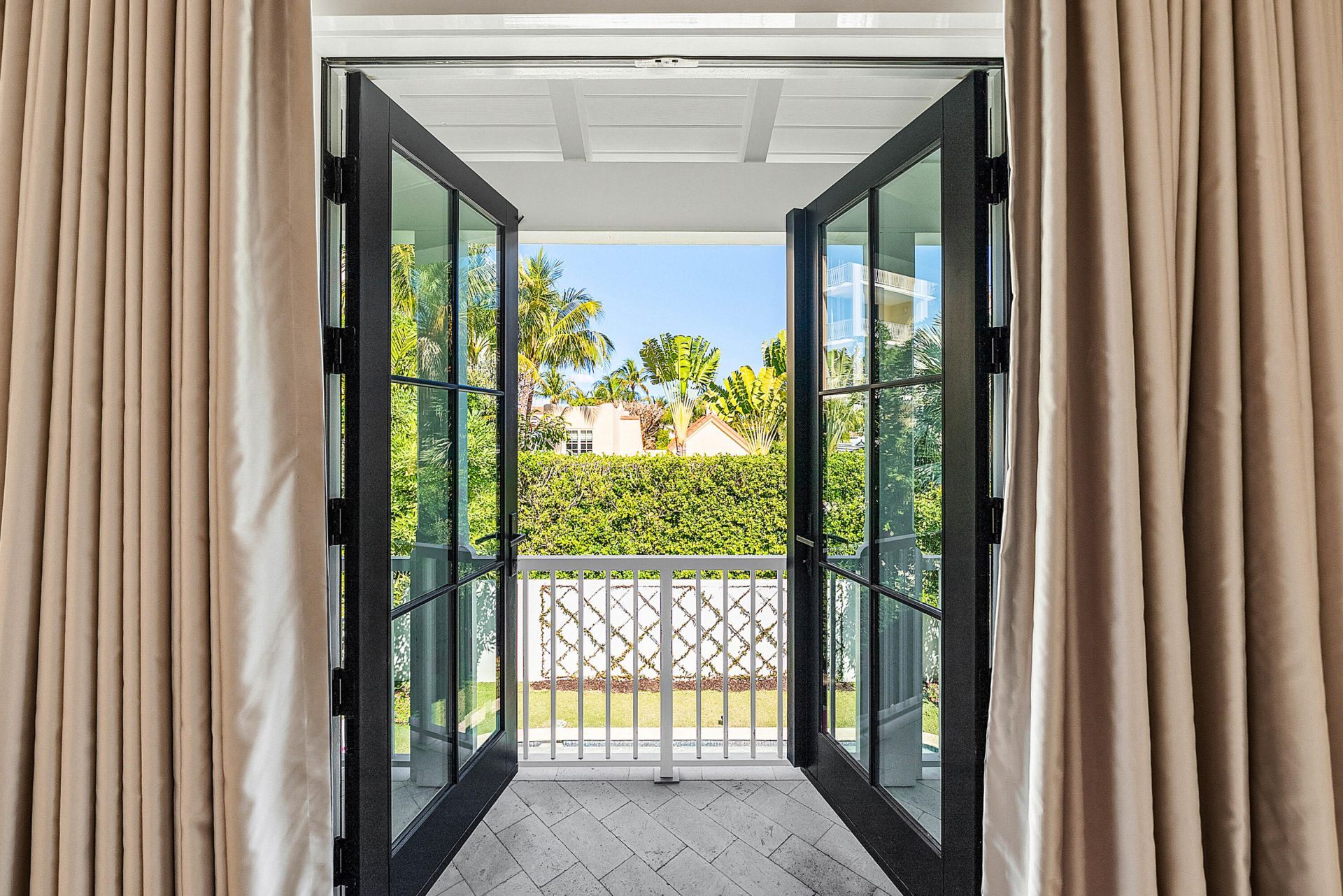 157 Peruvian Avenue, Palm Beach, FL 33480 Photo