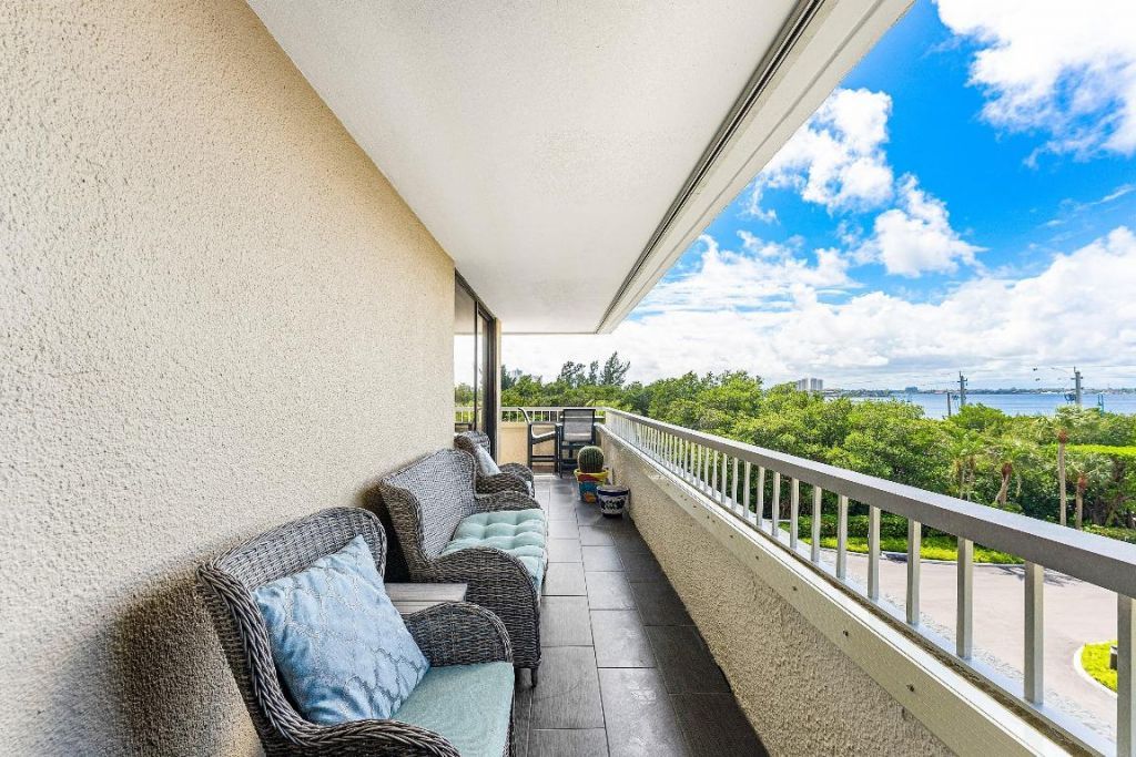 5280 N Ocean Drive, Unit 1e, Singer Island, FL 33404 Photo