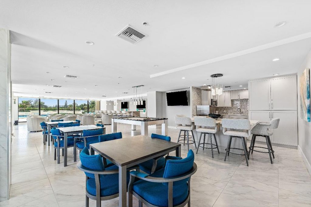 5280 N Ocean Drive, Unit 1e, Singer Island, FL 33404 Photo