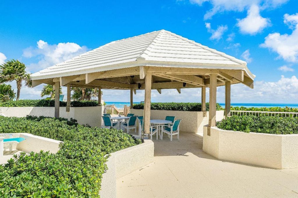 5280 N Ocean Drive, Unit 1e, Singer Island, FL 33404 Photo