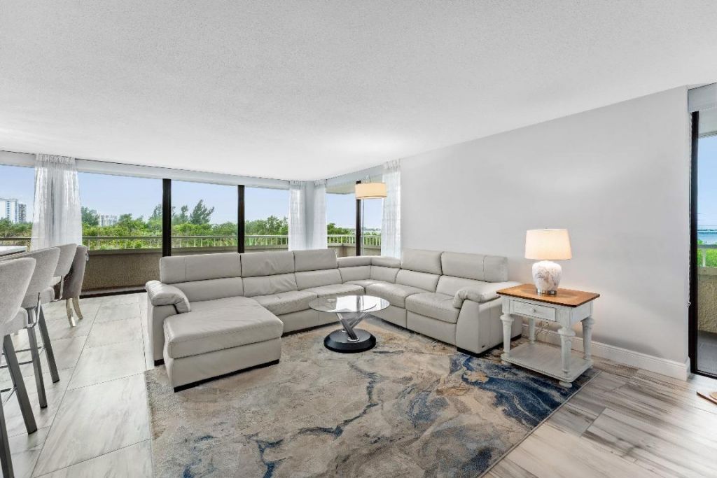 5280 N Ocean Drive, Unit 1e, Singer Island, FL 33404 Photo