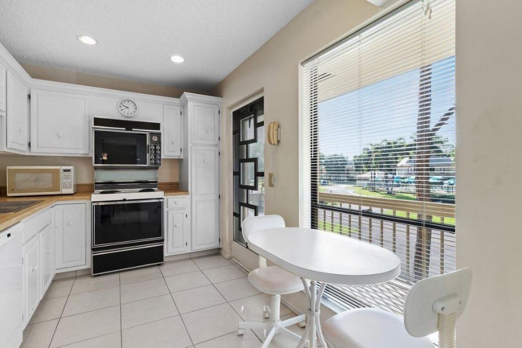 4665 Kittiwake Court, Unit Kingfisher, Boynton Beach, FL 33436 Photo