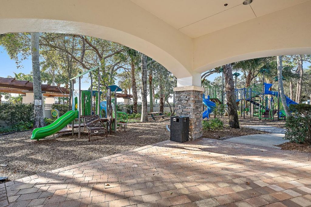 2109 Spring Court, Palm Beach Gardens, FL 33410 Photo