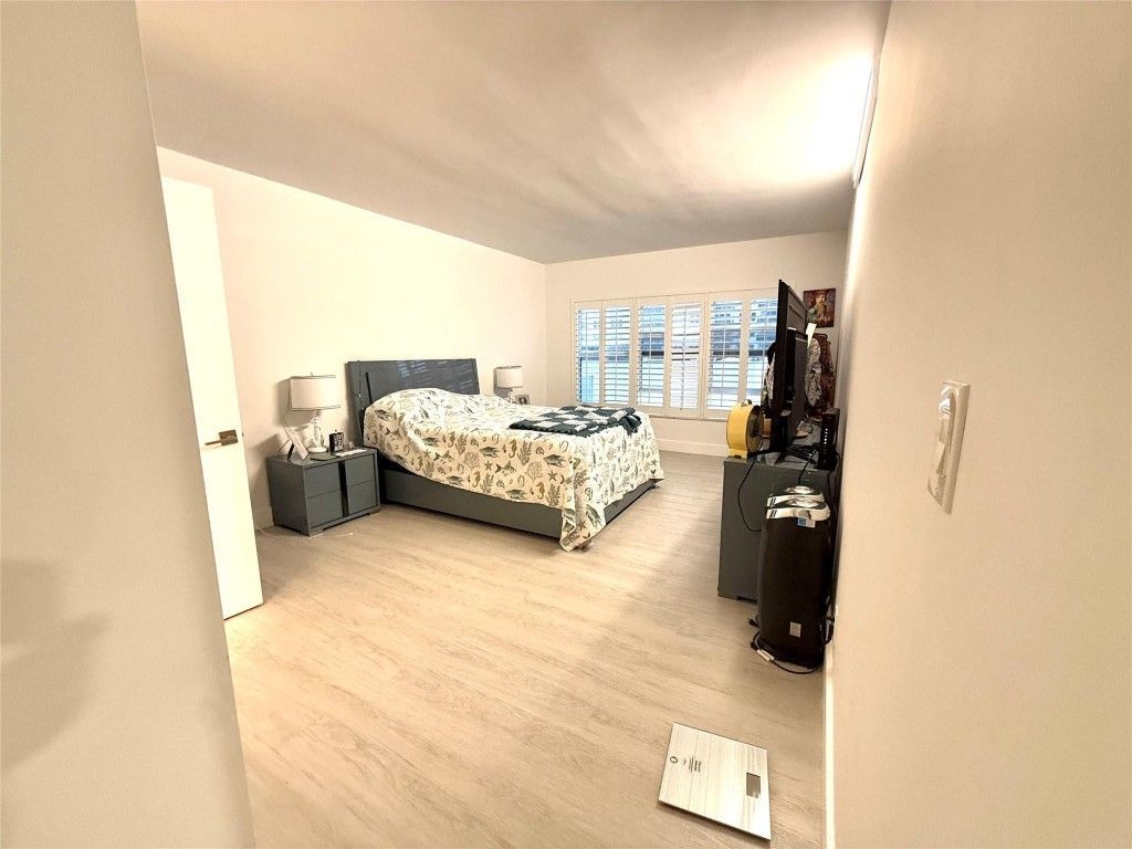 3550 Galt Ocean Drive, Unit 206, Fort Lauderdale, FL 33308 Photo