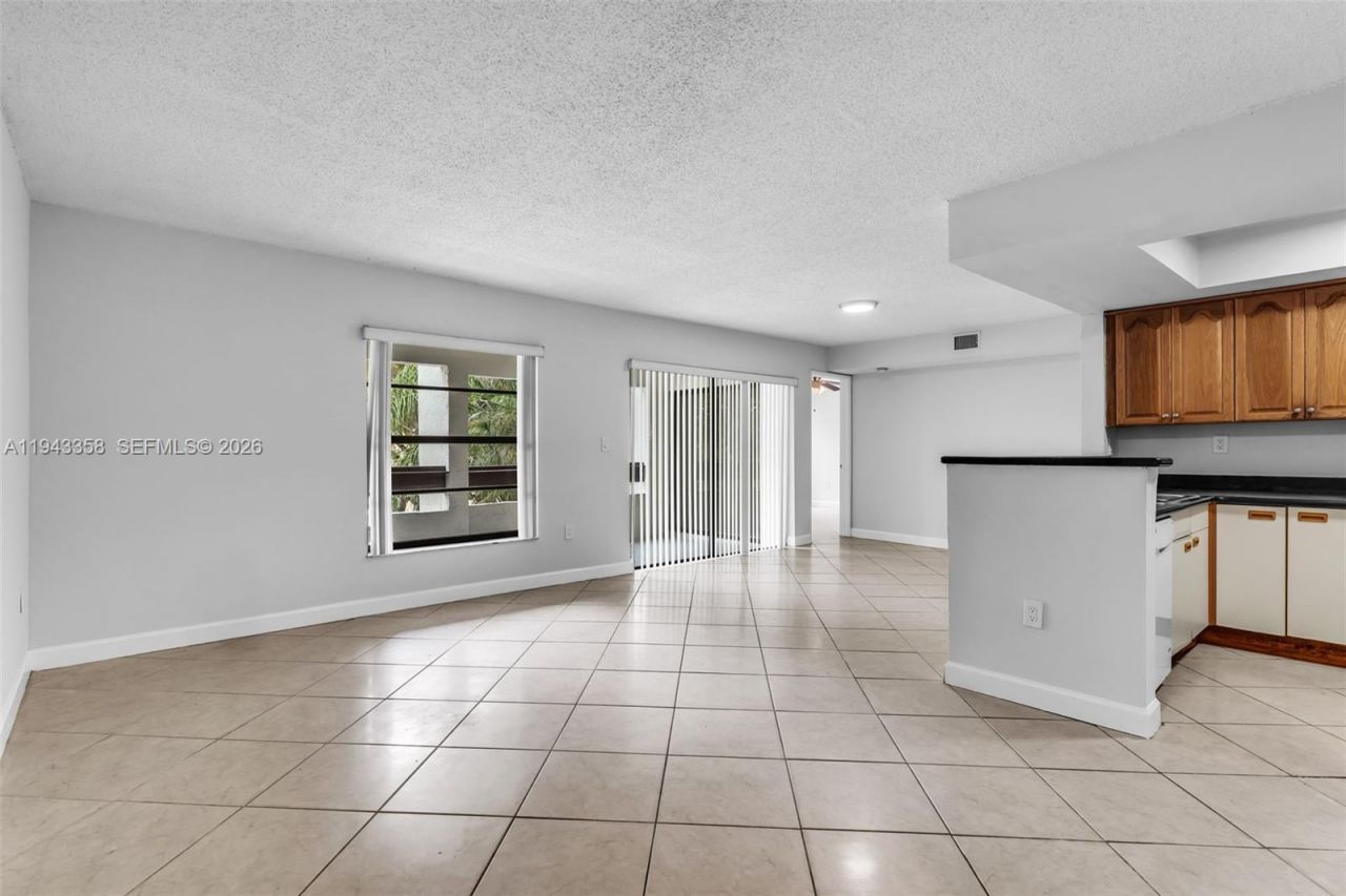 9135 SW 125th Ave, Unit 310P, Miami, FL 33186 Photo