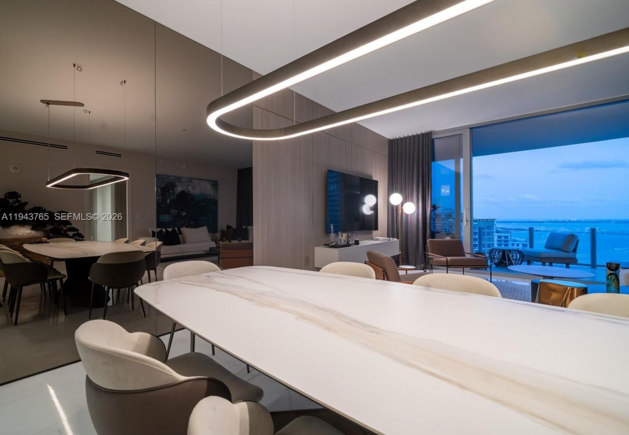 300 Biscayne Blvd Way, Unit 3403, Miami, FL 33131 Photo