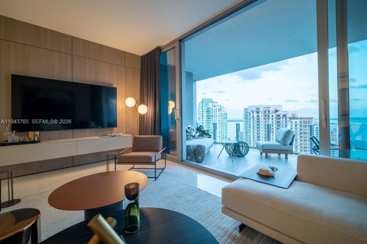 300 Biscayne Blvd Way, Unit 3403, Miami, FL 33131 Photo