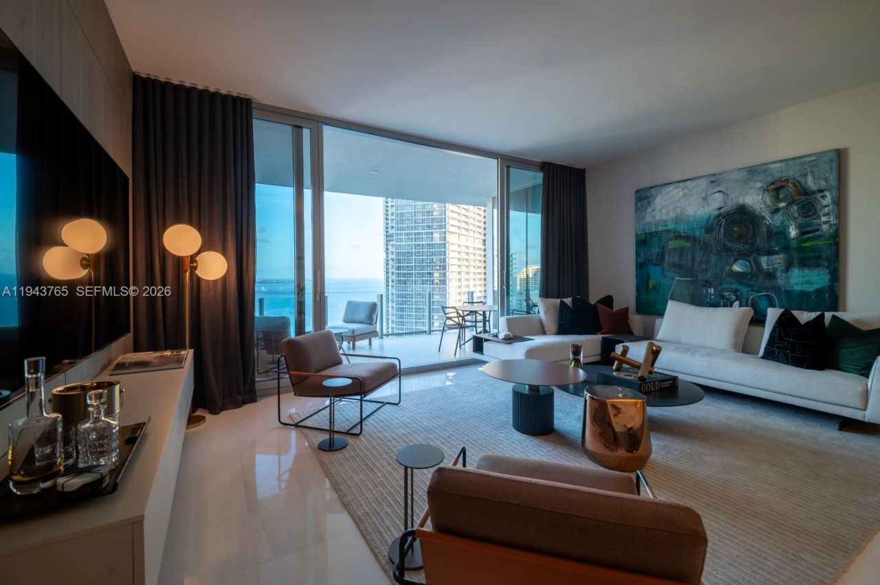 300 Biscayne Blvd Way, Unit 3403, Miami, FL 33131 Photo