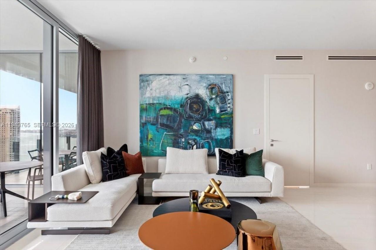 300 Biscayne Blvd Way, Unit 3403, Miami, FL 33131 Photo