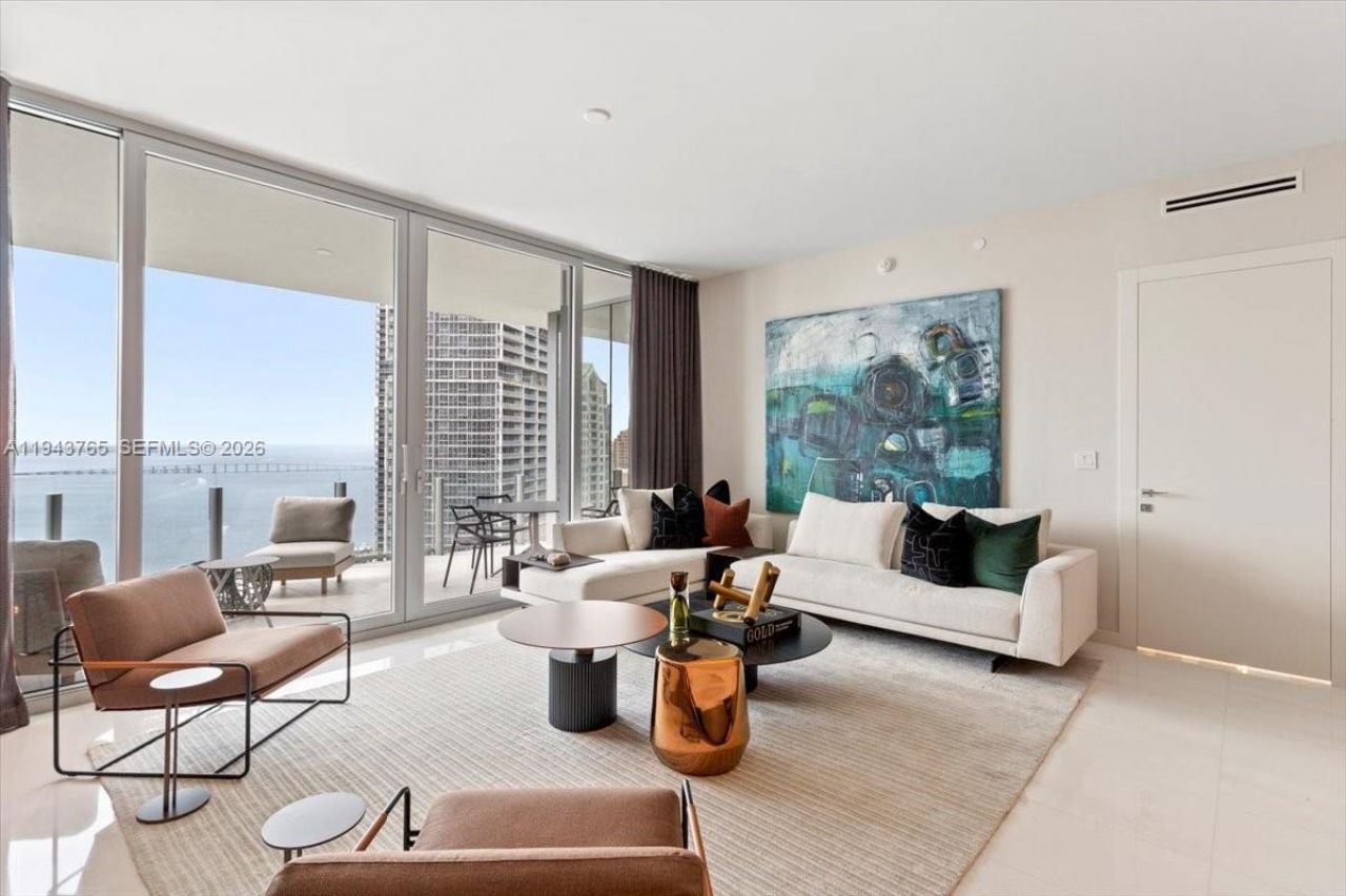 300 Biscayne Blvd Way, Unit 3403, Miami, FL 33131 Photo