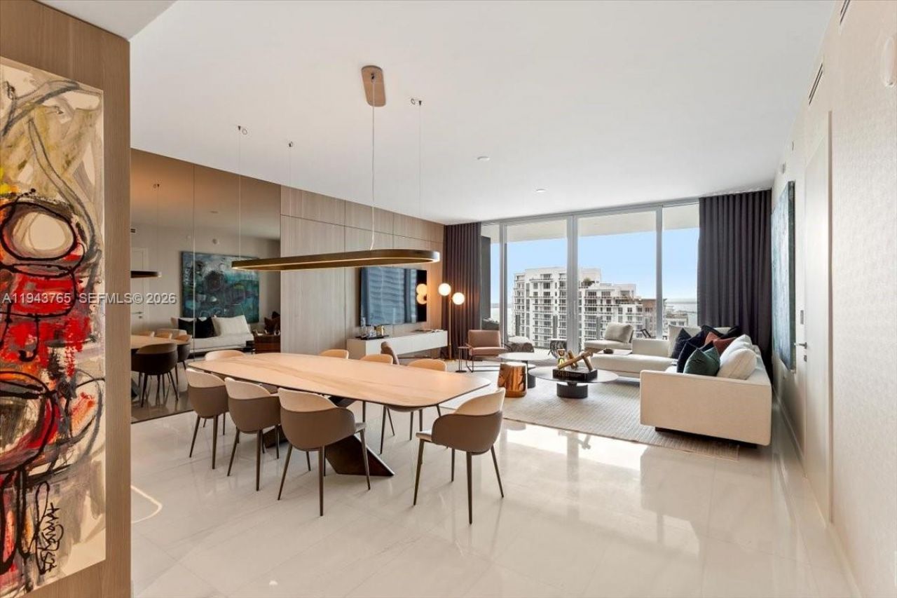 300 Biscayne Blvd Way, Unit 3403, Miami, FL 33131 Photo