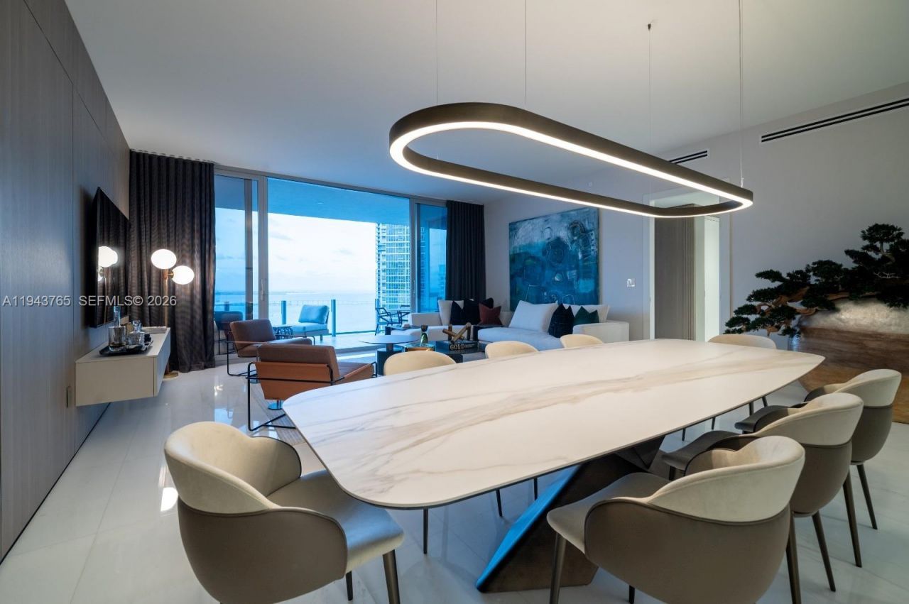 300 Biscayne Blvd Way, Unit 3403, Miami, FL 33131 Photo