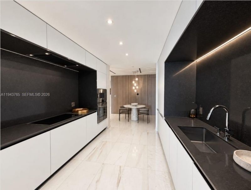 300 Biscayne Blvd Way, Unit 3403, Miami, FL 33131 Photo
