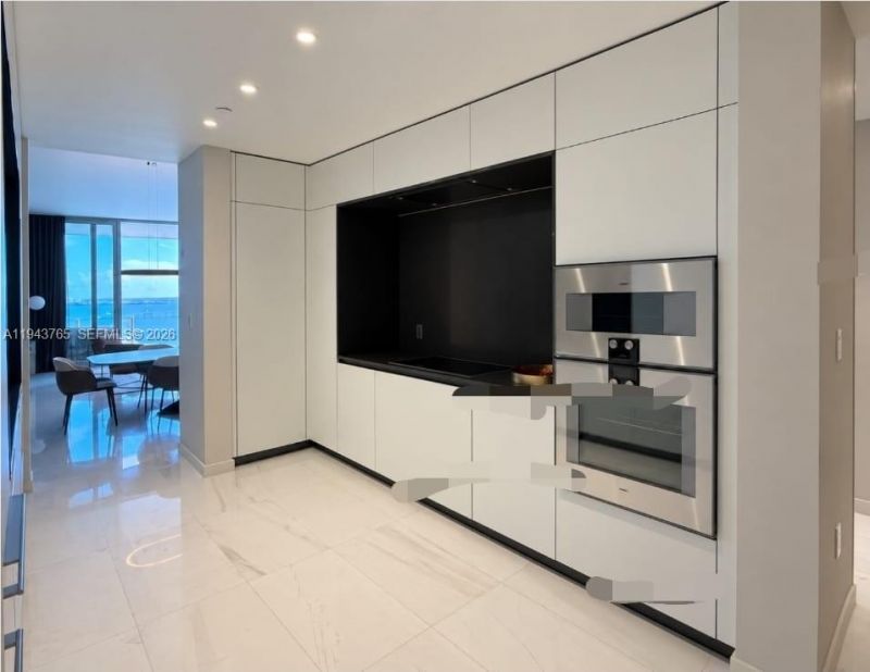 300 Biscayne Blvd Way, Unit 3403, Miami, FL 33131 Photo